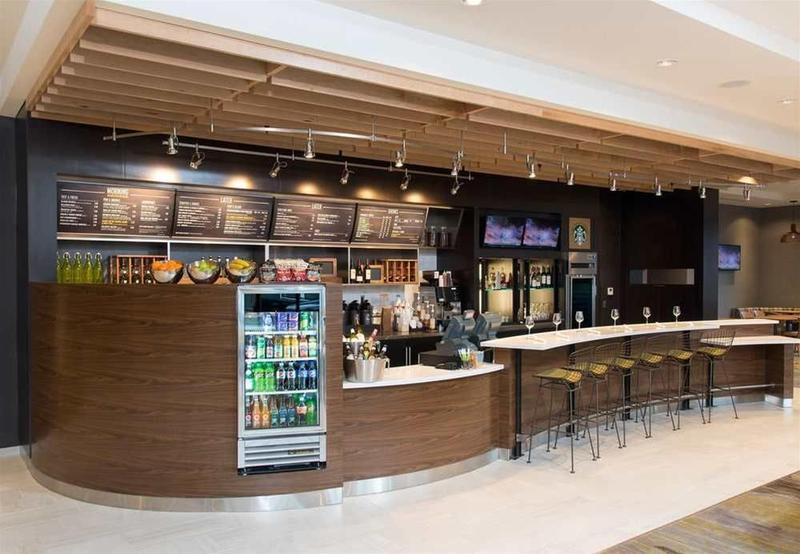 Courtyard By Marriott Holland Downtown Hotel Exterior photo