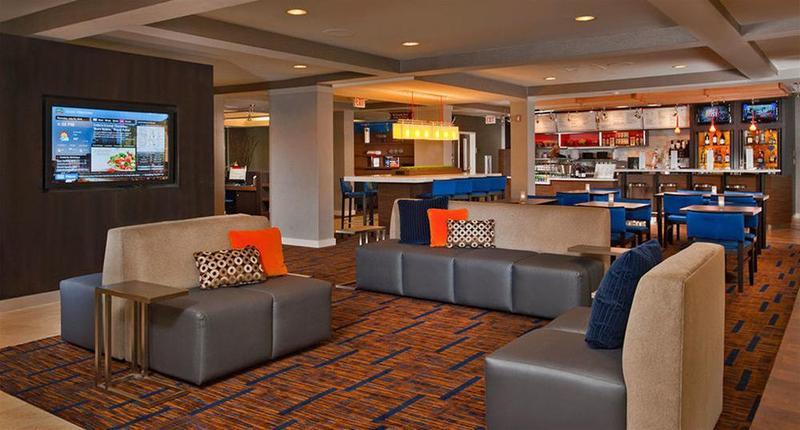 Courtyard By Marriott Holland Downtown Hotel Exterior photo